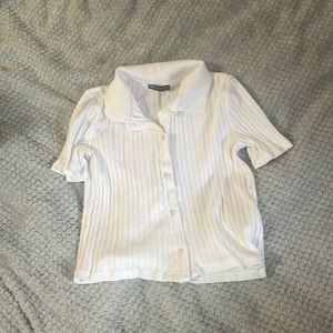❤️3/$18 Zara - White Buttoned Up Collarded Top - Size Medium